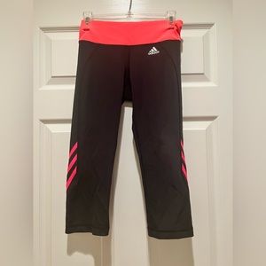 Adidas Capri Leggings Women’s Medium Black Hot Pink Gym Workout Attire Striped
